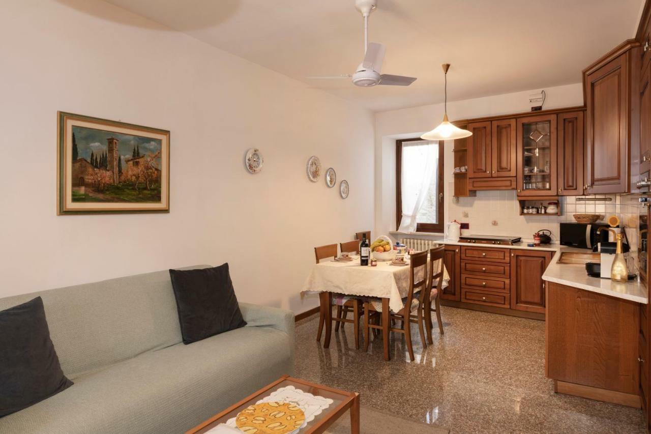 Casa Vacanze Agnese San Felice del Benaco Exterior photo